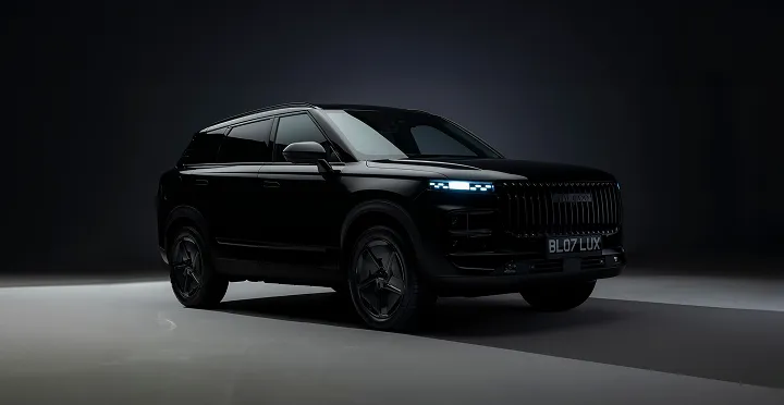 JAECOO J7 Black Luxury Background